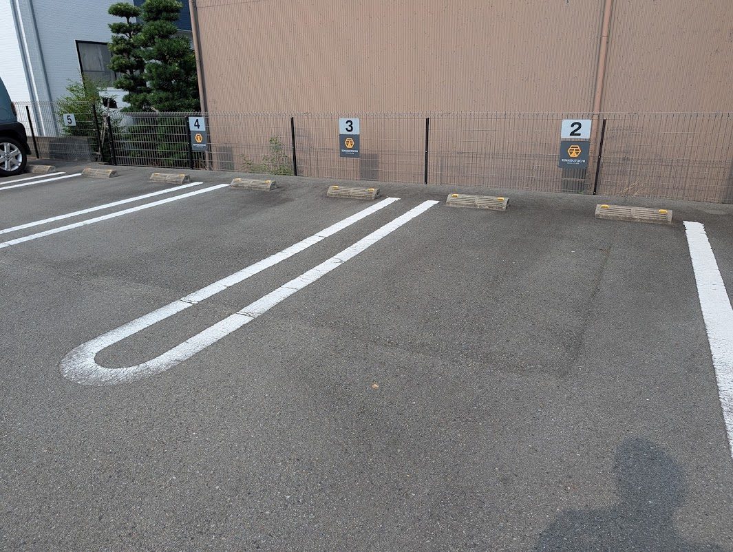 ご来店用駐車場